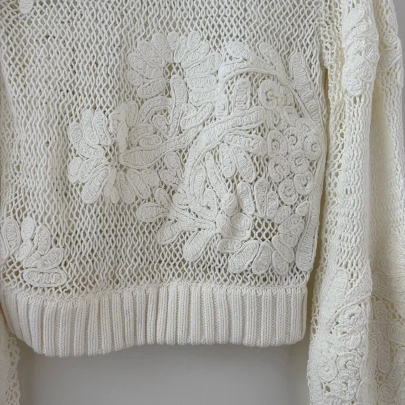 FARM Rio White Sweater - Picture 6 of 16